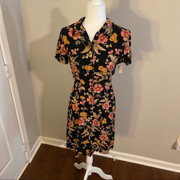 villager Dresses & Skirts - Vintage Villager Liz Claiborne Dress